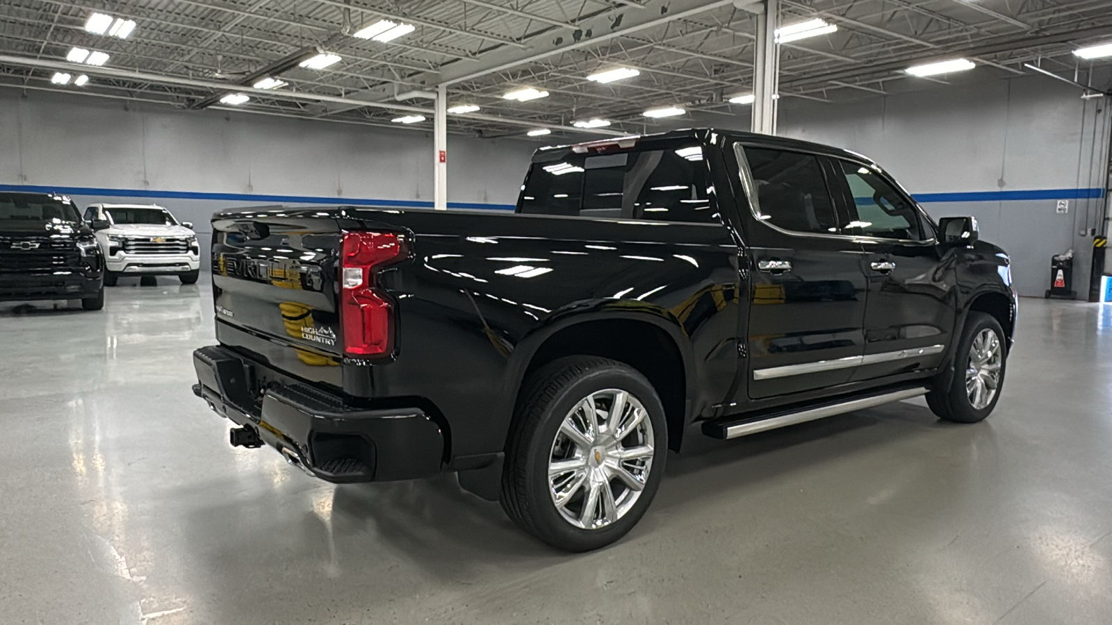 2025 Chevrolet Silverado 1500 High Country 5