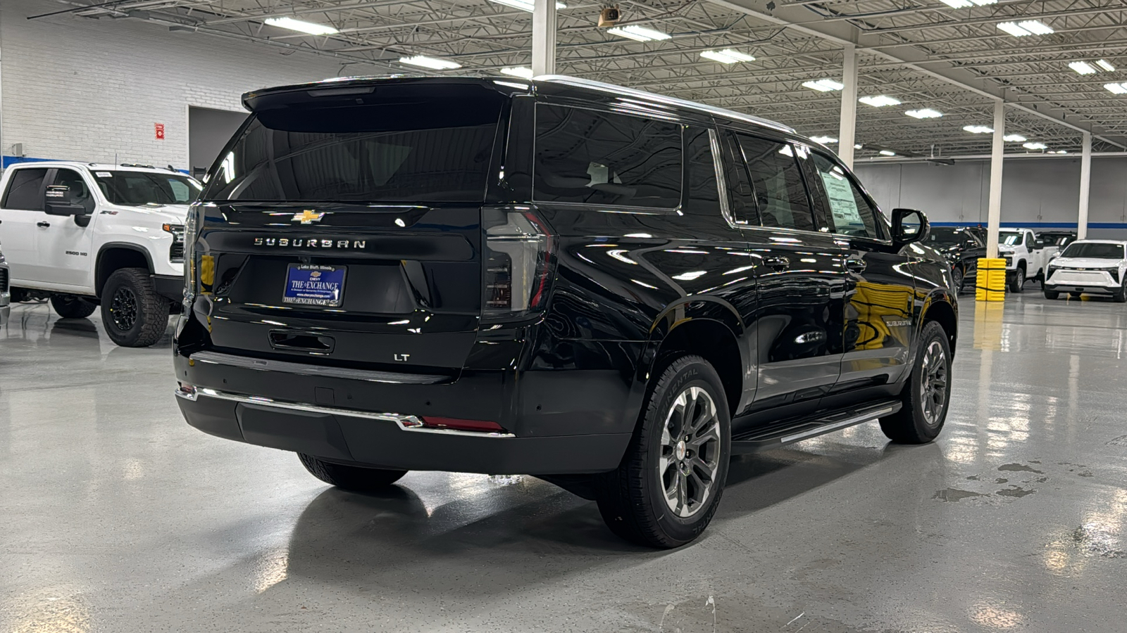 2025 Chevrolet Suburban LT 4