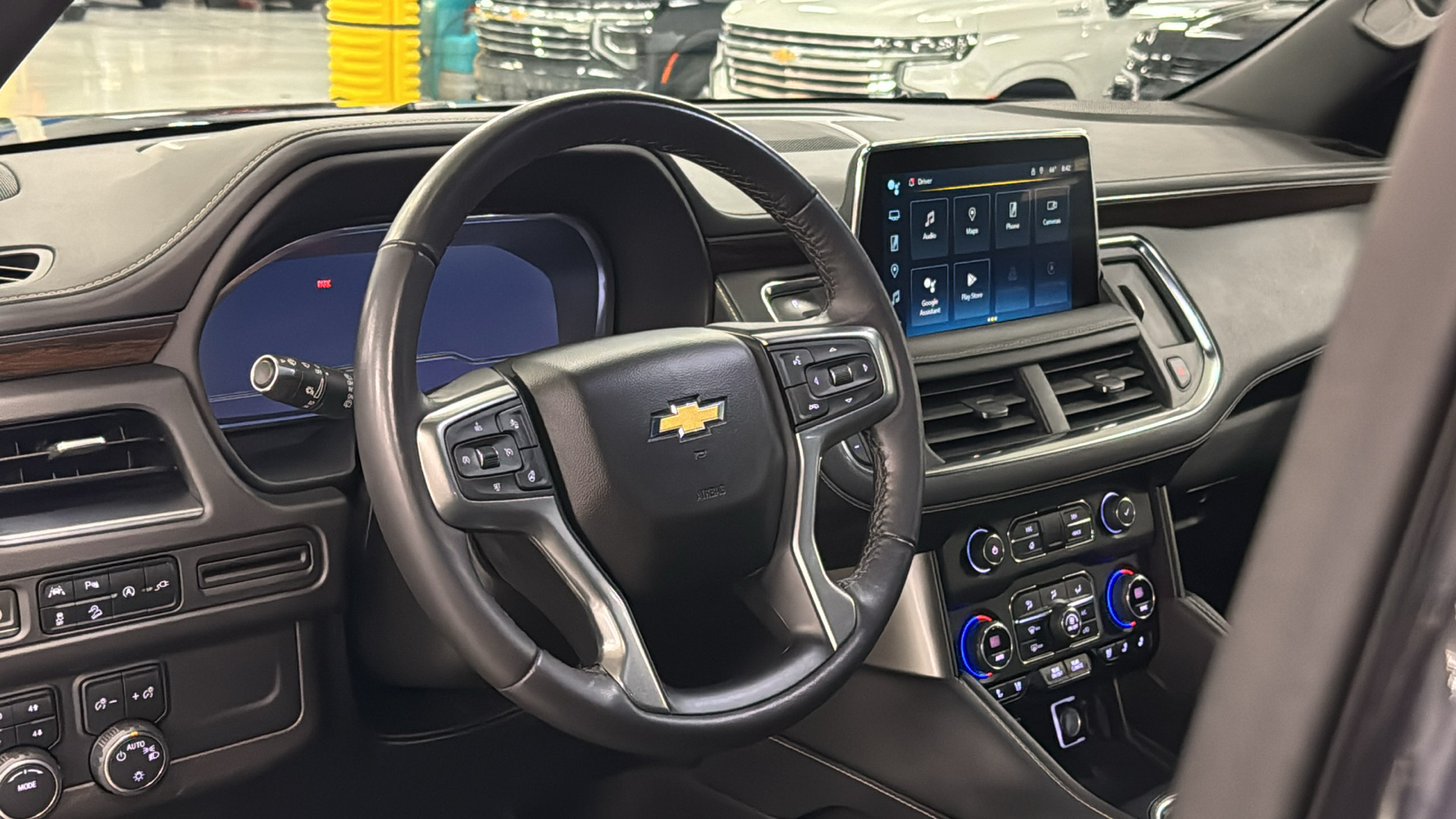 2022 Chevrolet Suburban Premier 8