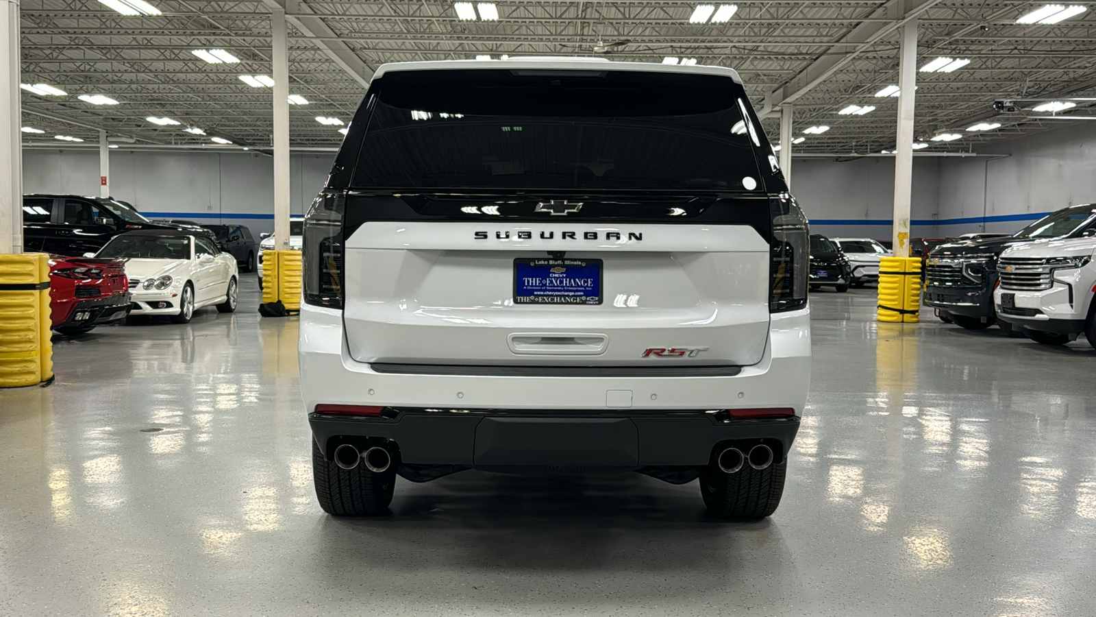 2025 Chevrolet Suburban RST 5