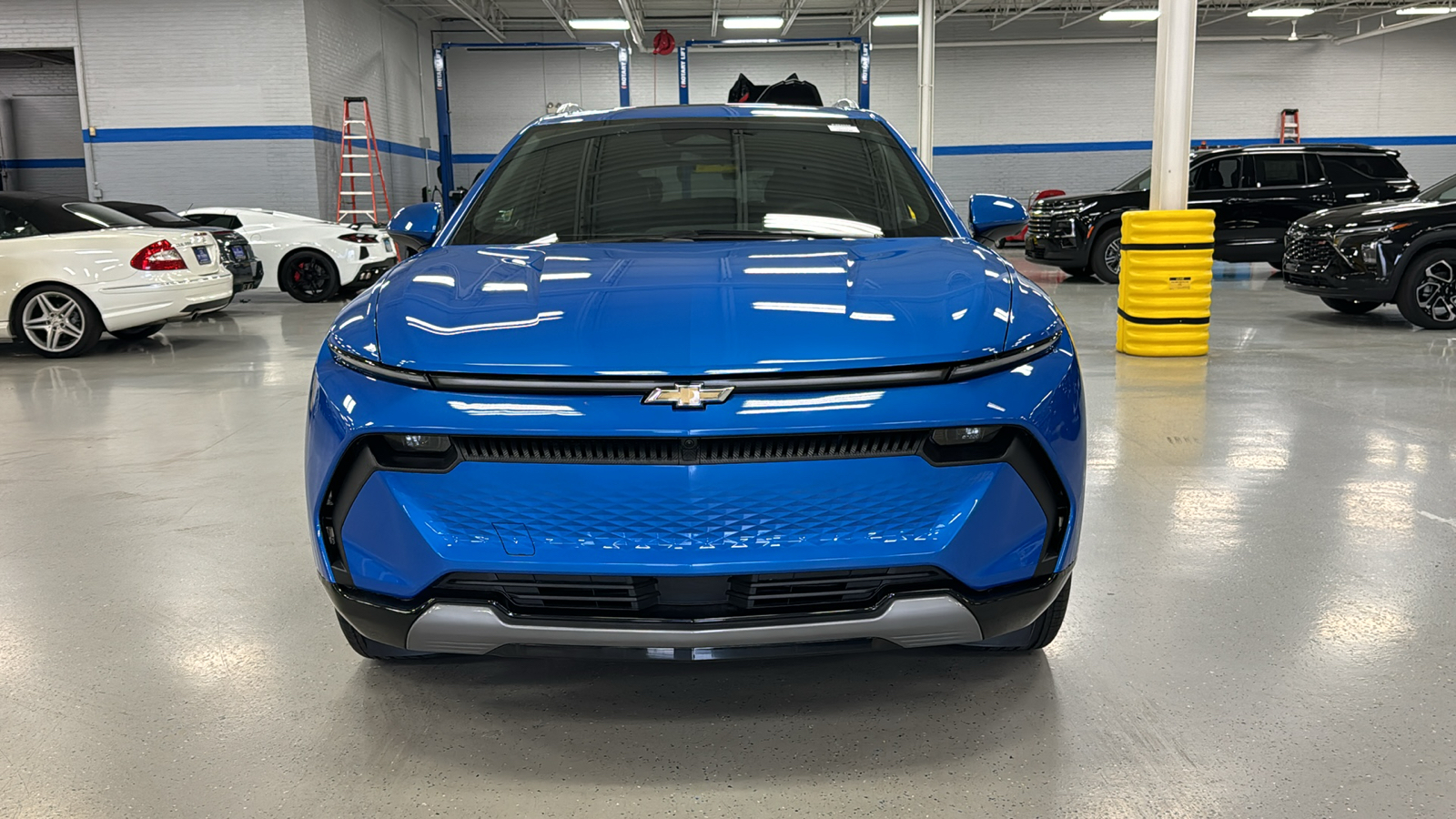 2025 Chevrolet Equinox EV LT 21