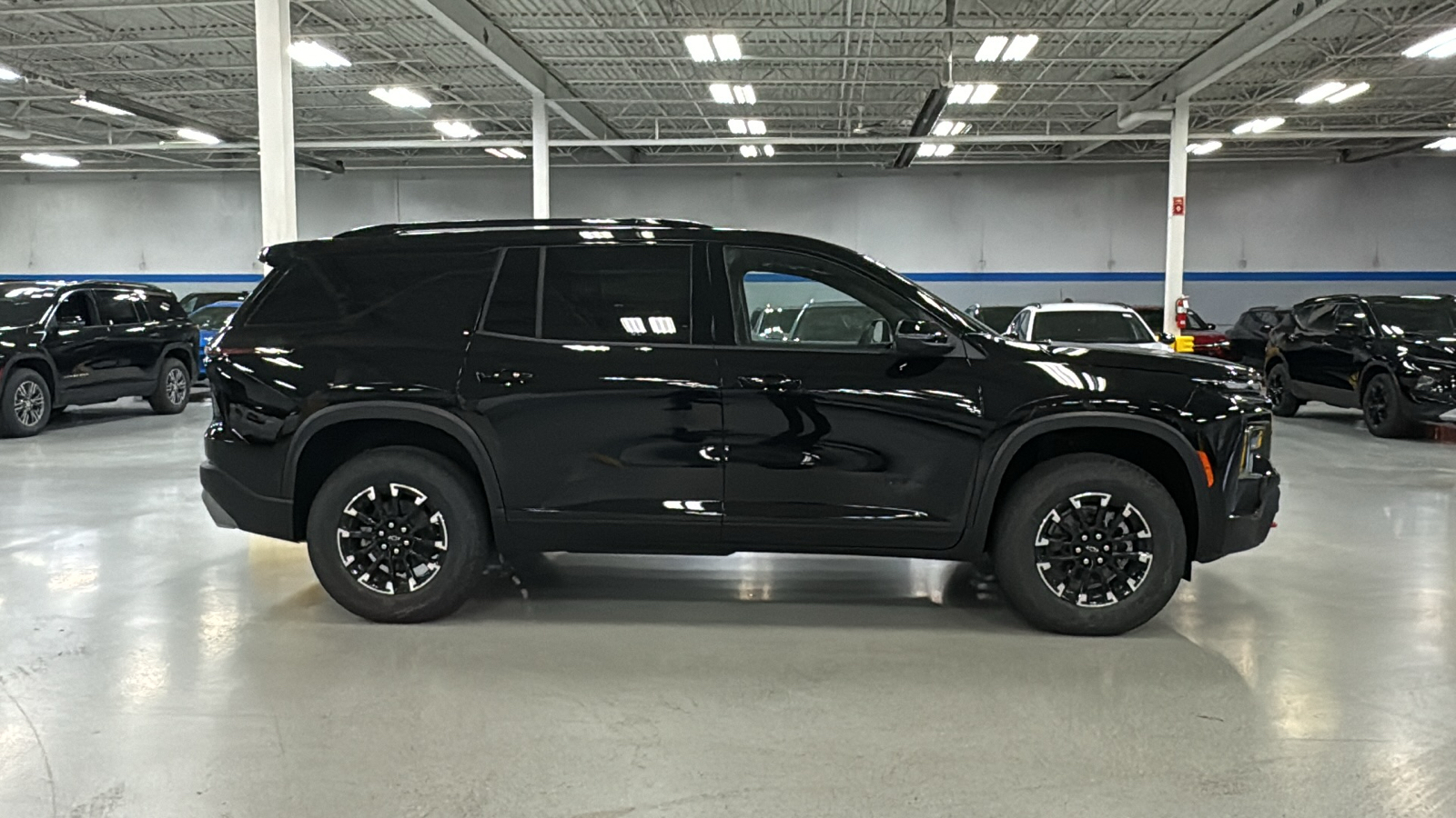 2025 Chevrolet Traverse Z71 3