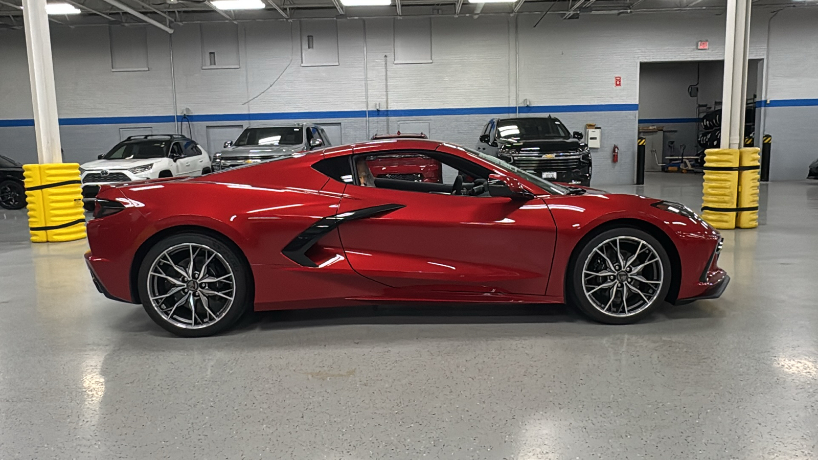 2025 Chevrolet Corvette Stingray 3