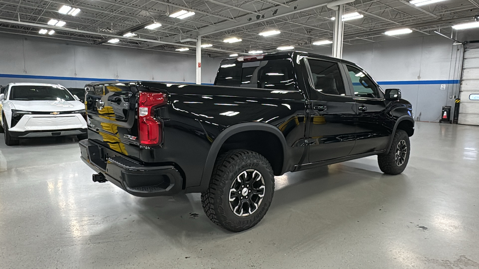 2025 Chevrolet Silverado 1500 ZR2 5