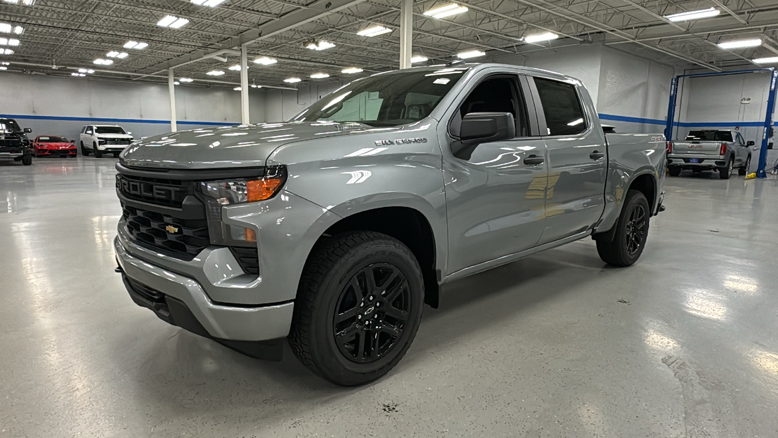 2025 Chevrolet Silverado 1500 Custom 15