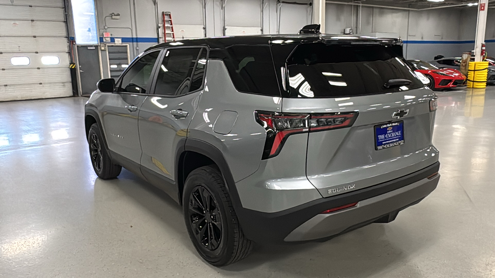 2025 Chevrolet Equinox LT 8