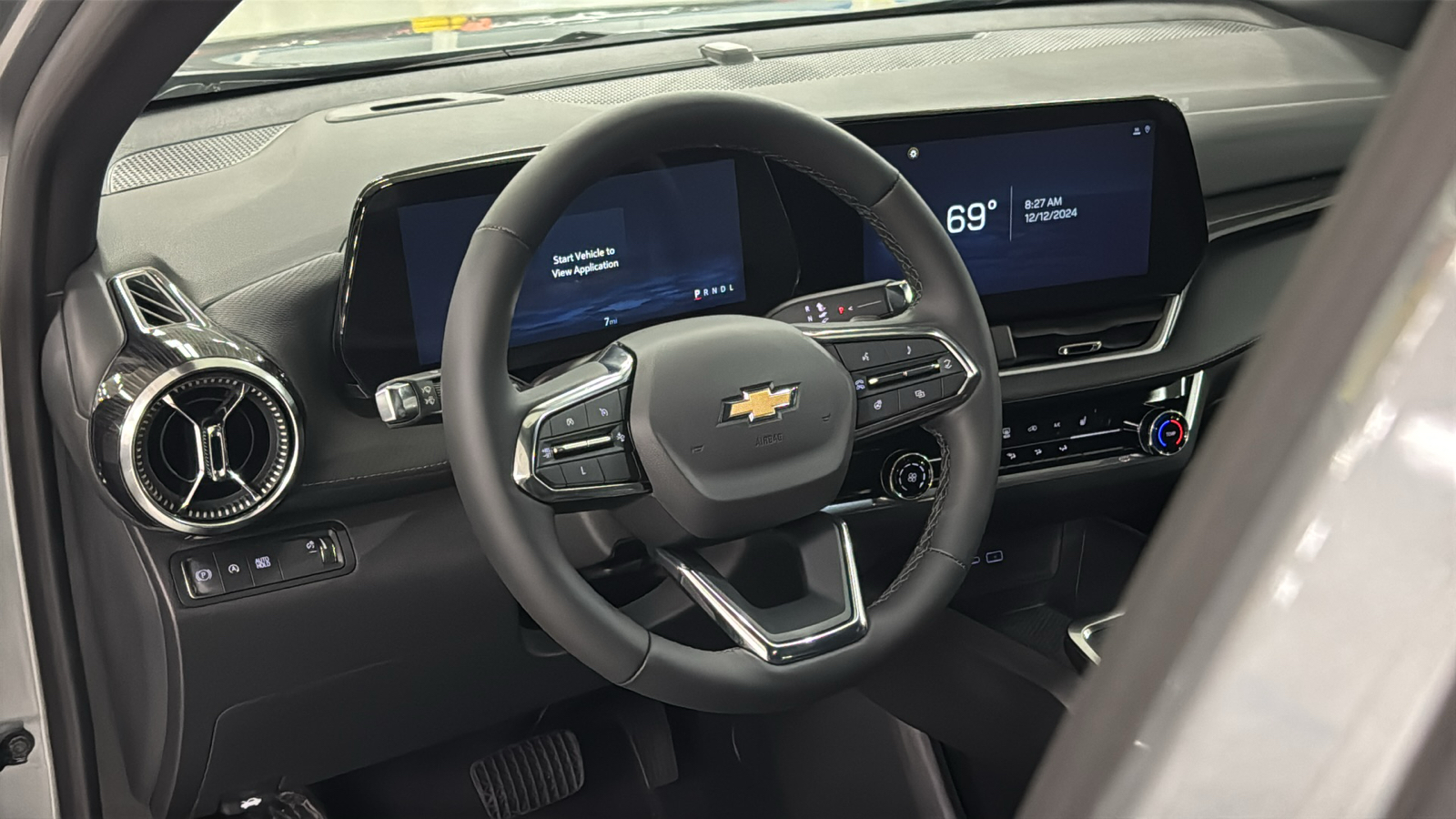 2025 Chevrolet Equinox LT 9