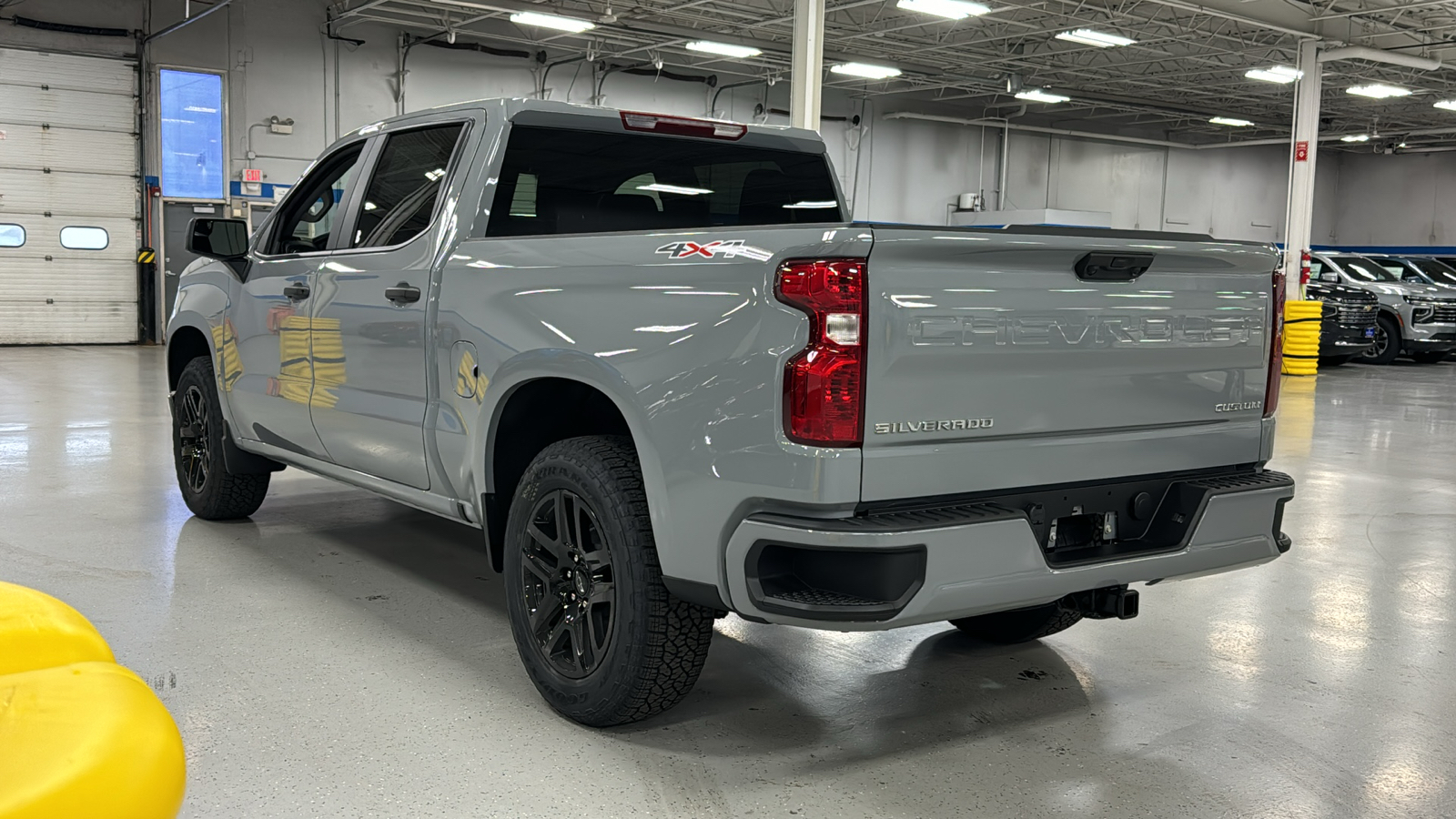 2025 Chevrolet Silverado 1500 Custom 6