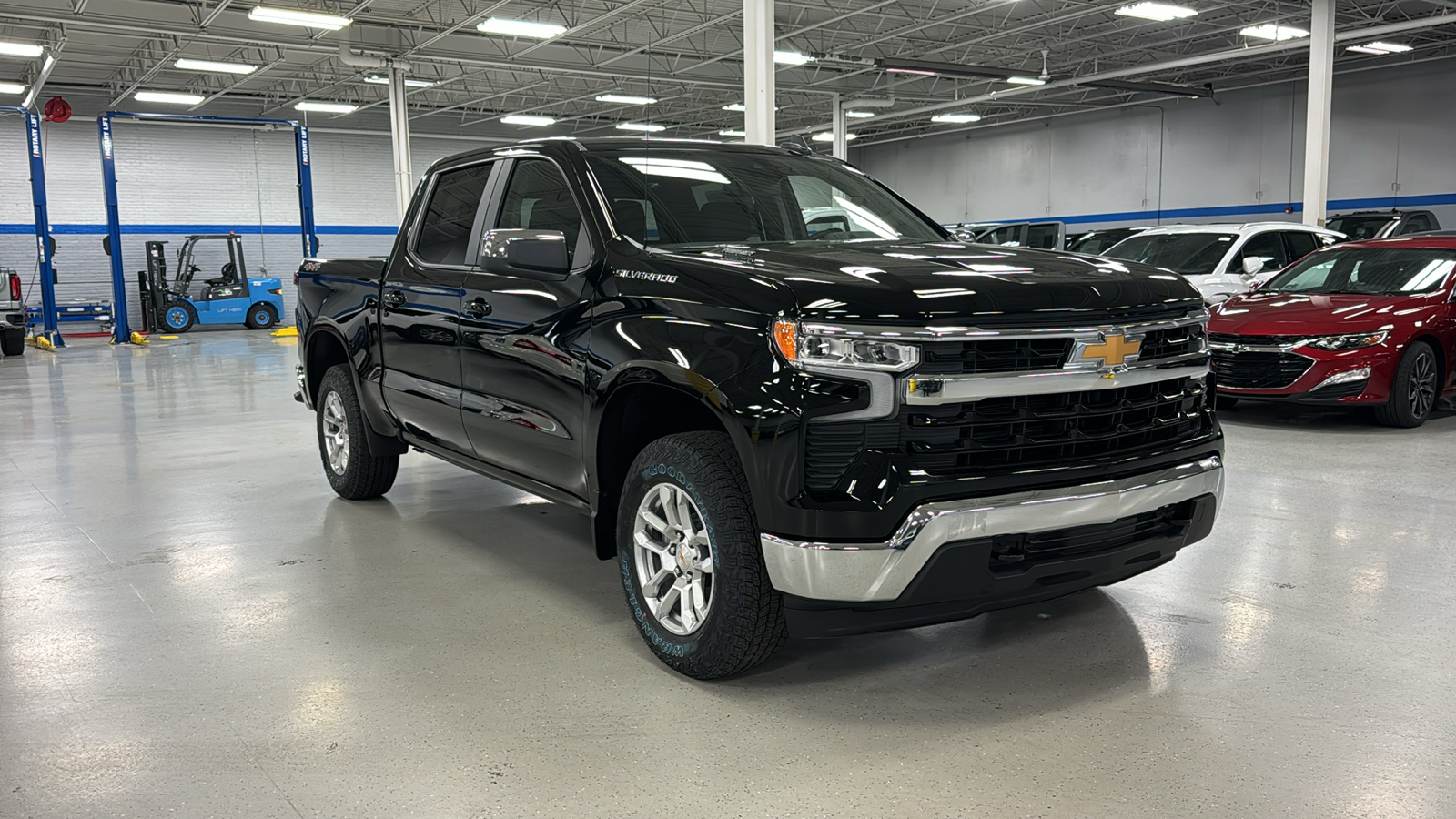 2025 Chevrolet Silverado 1500 LT 2