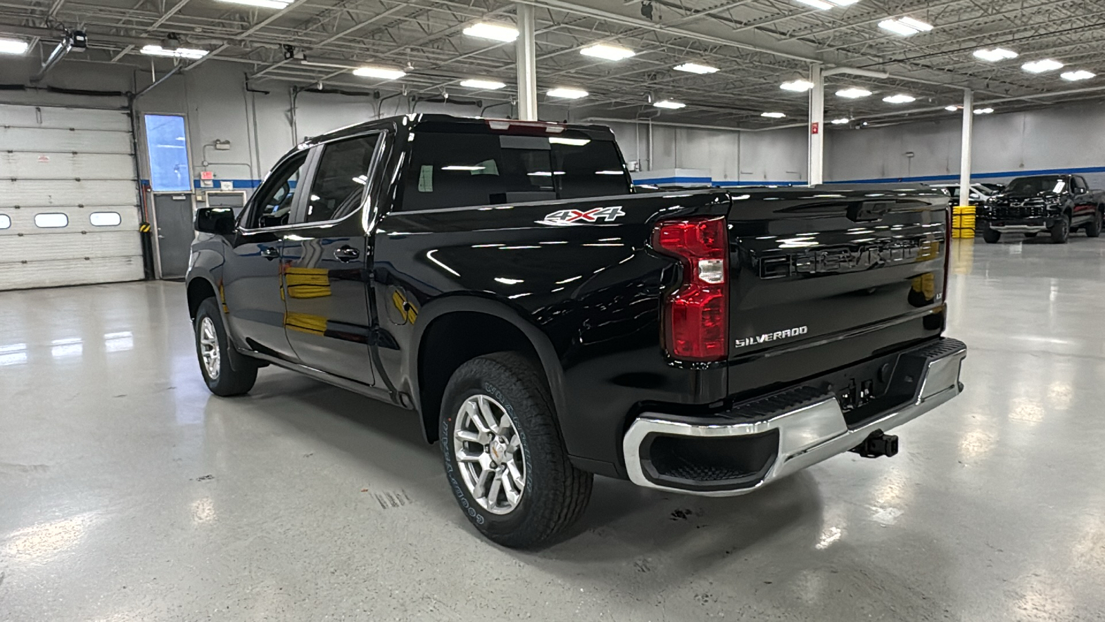 2025 Chevrolet Silverado 1500 LT 6