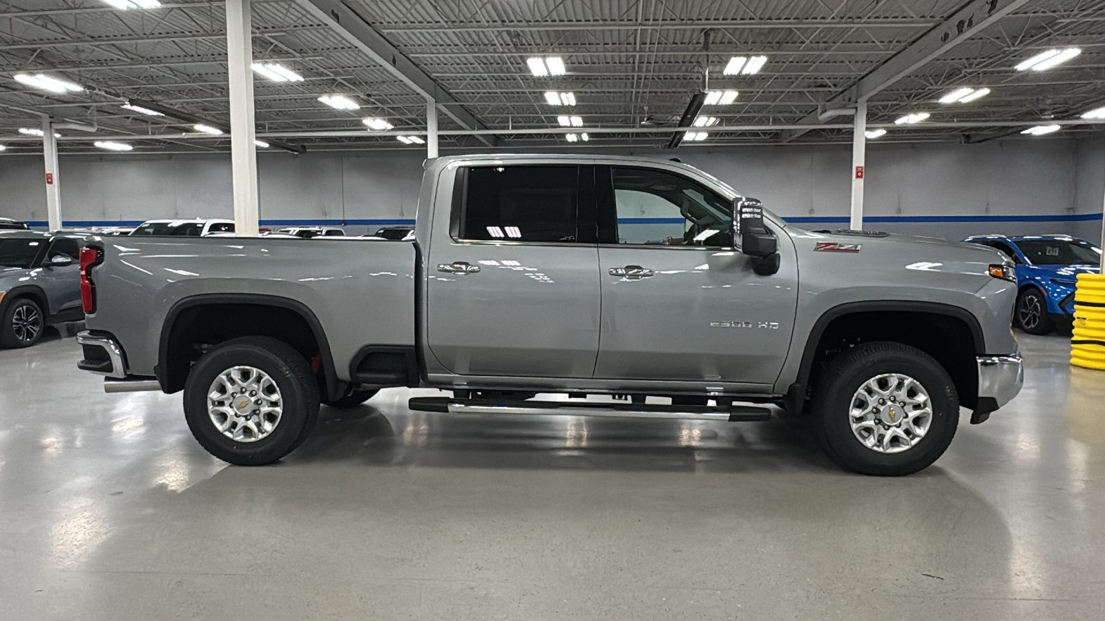 2025 Chevrolet Silverado 2500HD LTZ 3