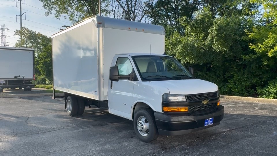 2023 Chevrolet Express 3500 Work Van 2