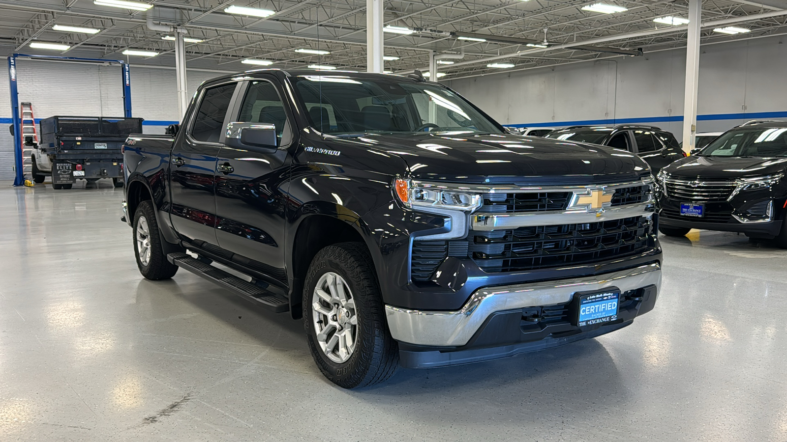 2023 Chevrolet Silverado 1500 LT 3