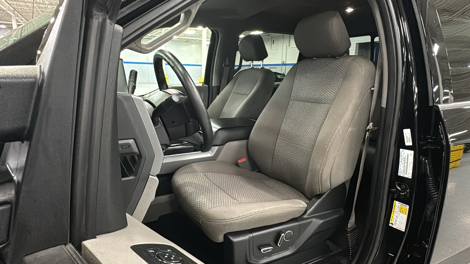 2018 Ford F-150 XLT 14