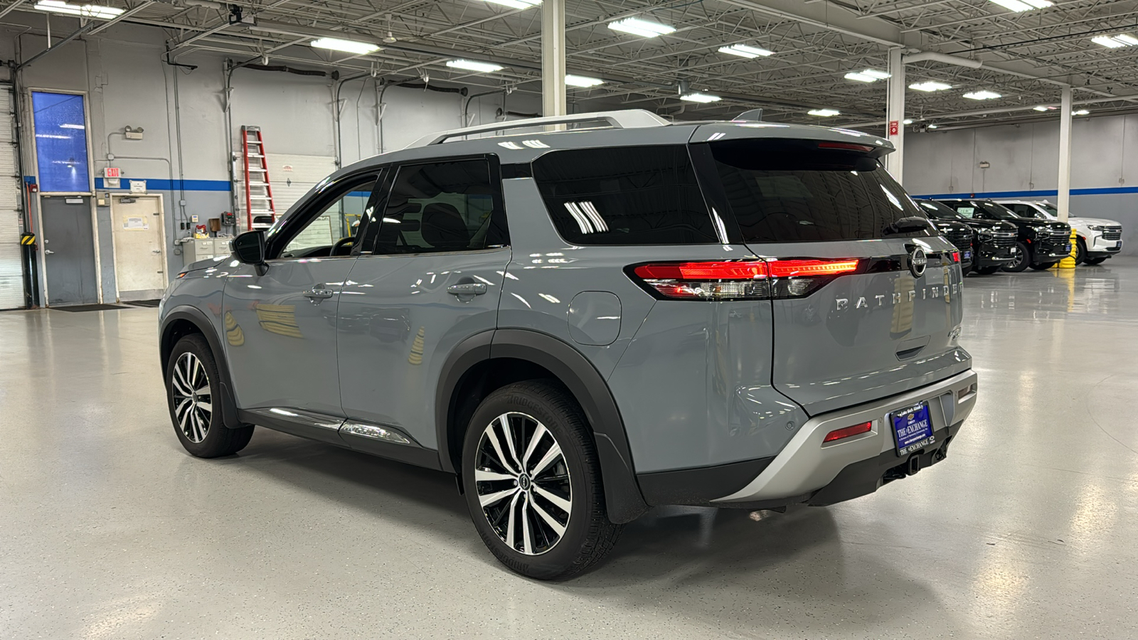 2024 Nissan Pathfinder Platinum 7