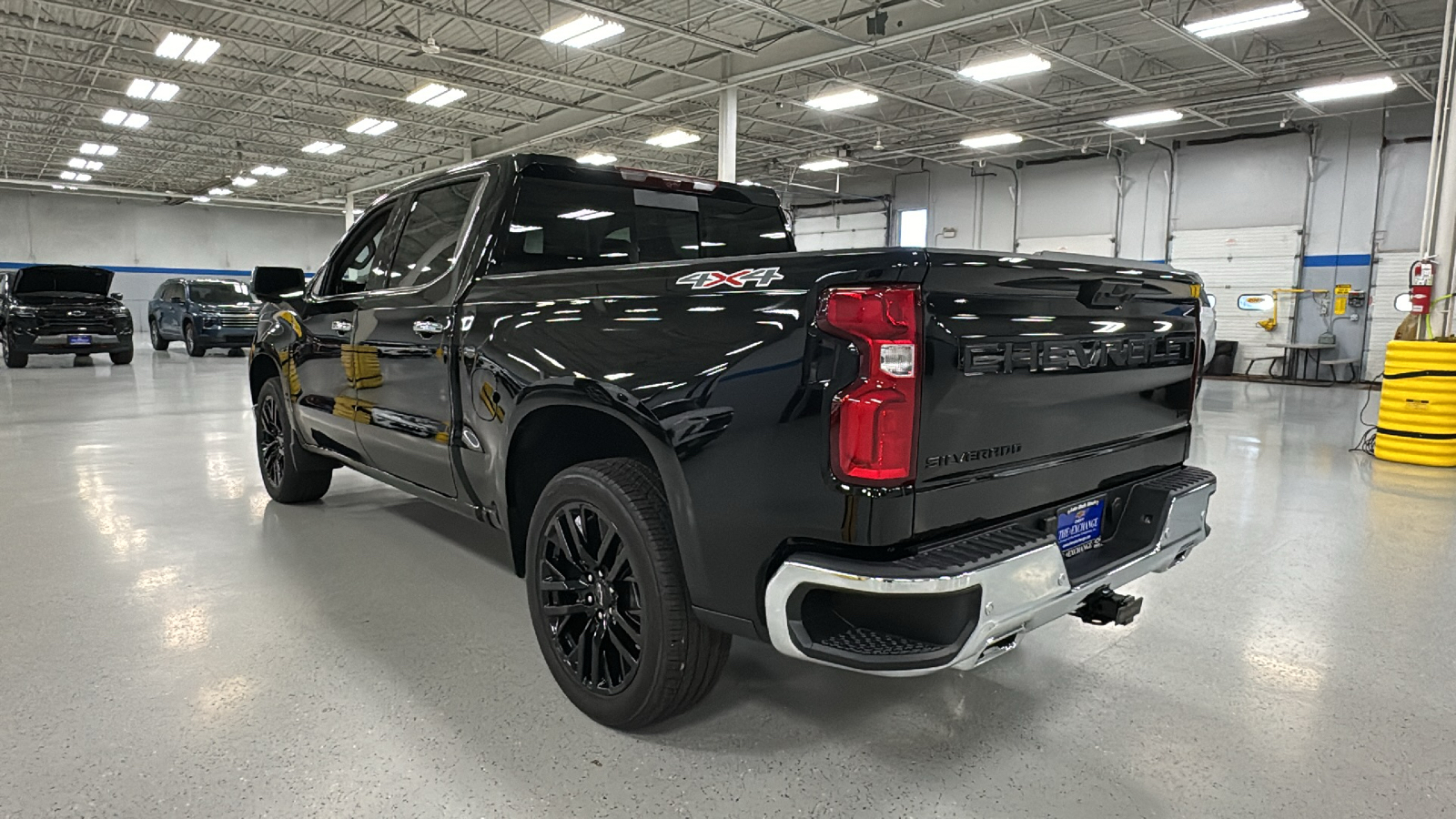 2024 Chevrolet Silverado 1500 LTZ 8