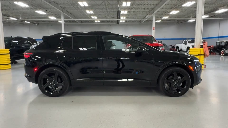 2024 Chevrolet Equinox EV RS 3