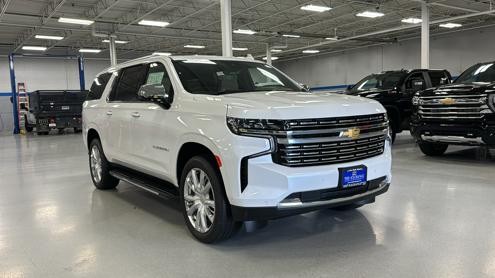 2024 Chevrolet Suburban Premier 1