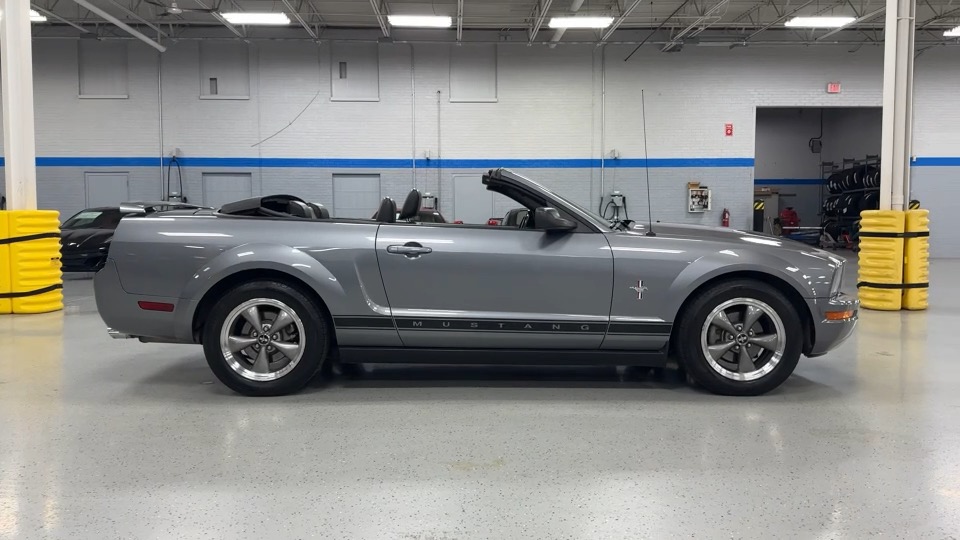 2006 Ford Mustang V6 3