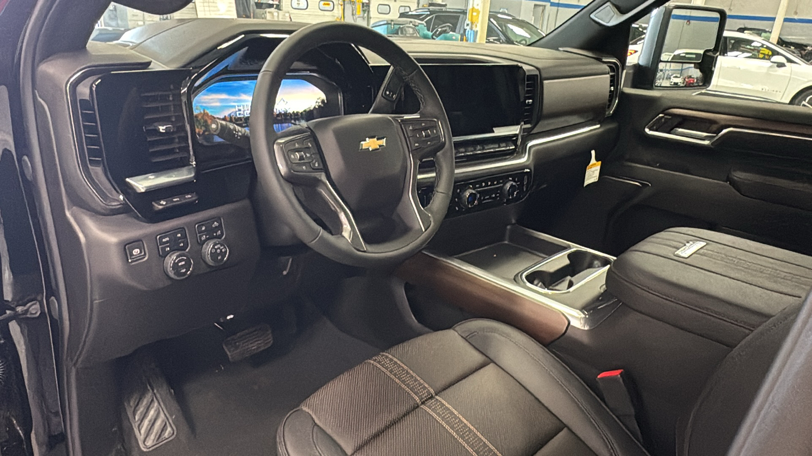 2024 Chevrolet Silverado 2500HD High Country 11