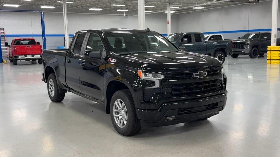 2024 Chevrolet Silverado 1500 RST 3