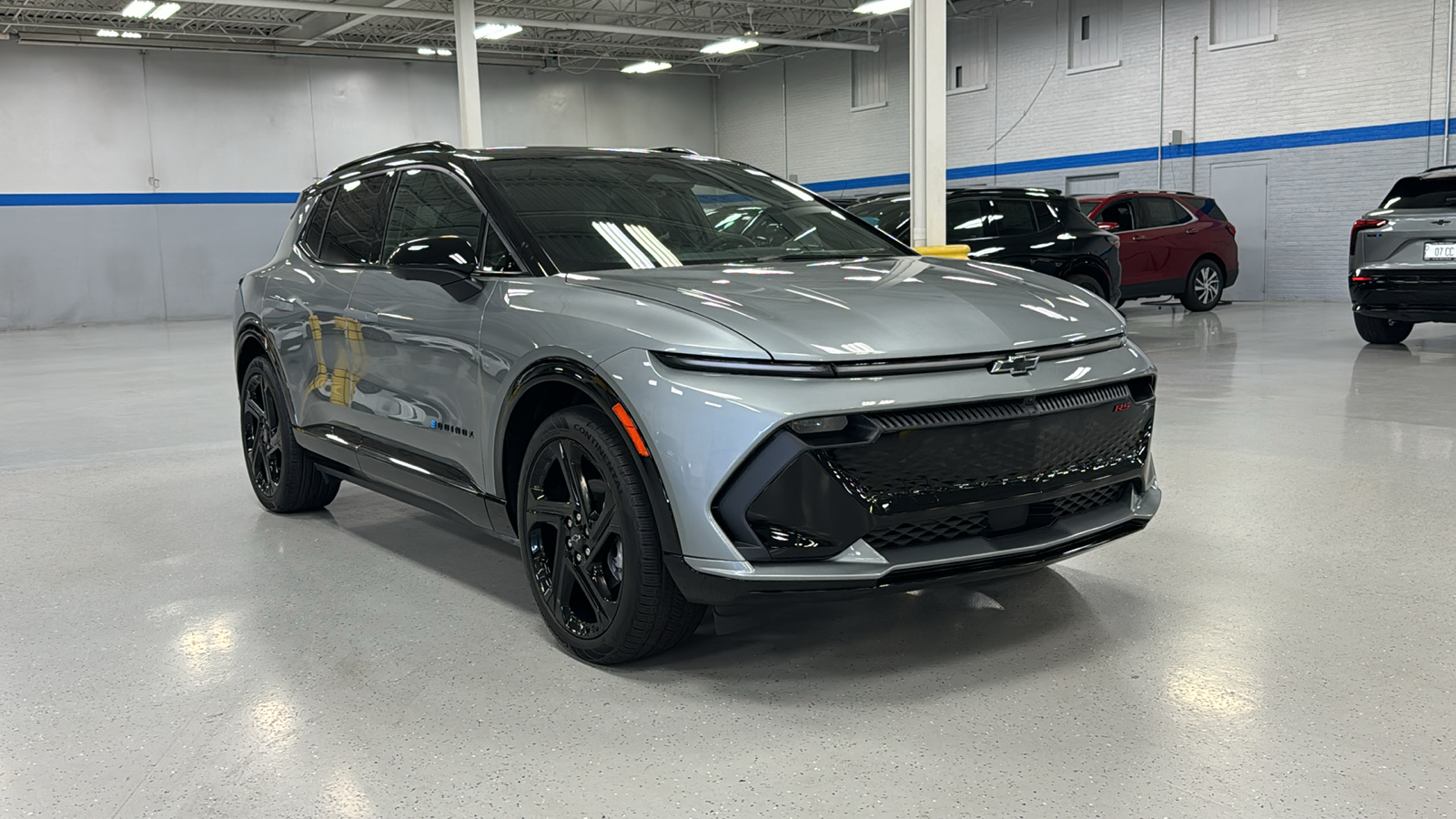 2024 Chevrolet Equinox EV RS 2