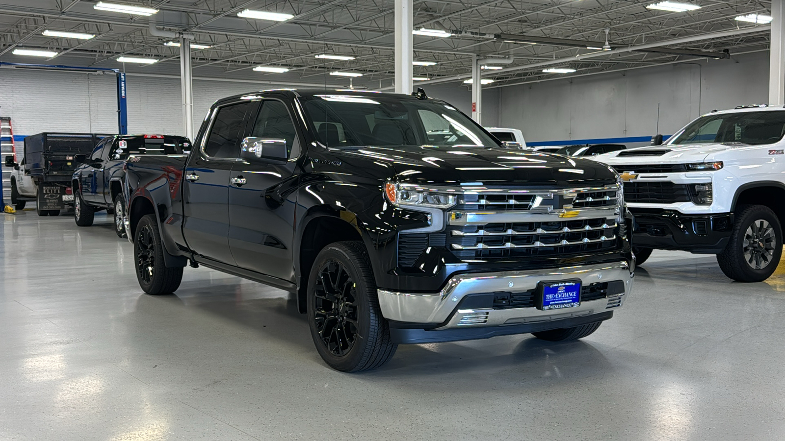 2024 Chevrolet Silverado 1500 LTZ 1