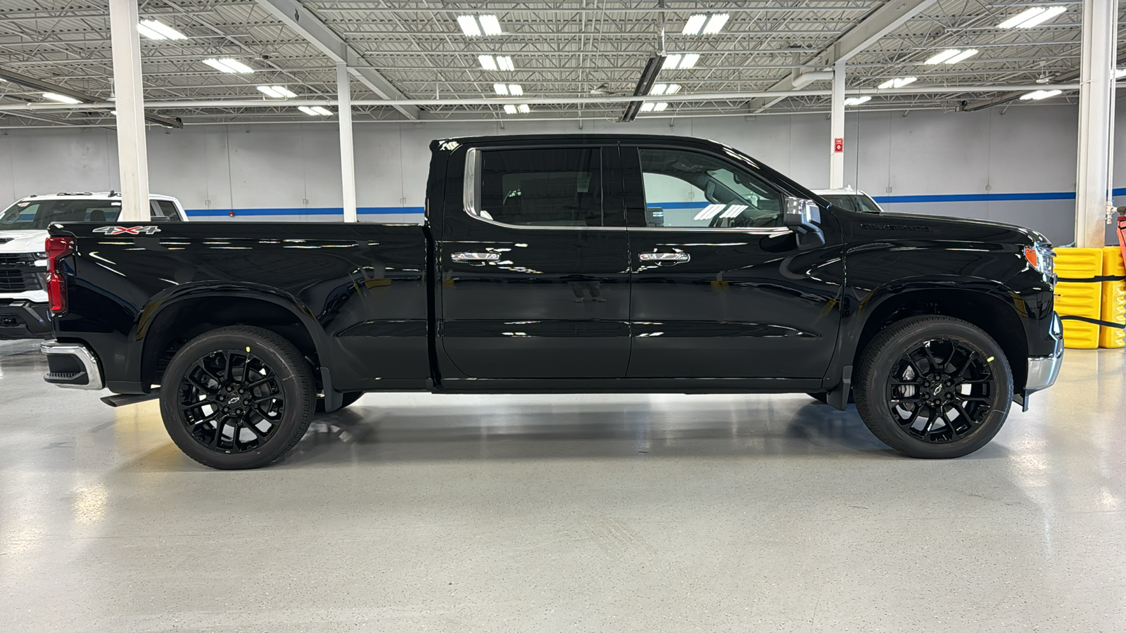 2024 Chevrolet Silverado 1500 LTZ 3