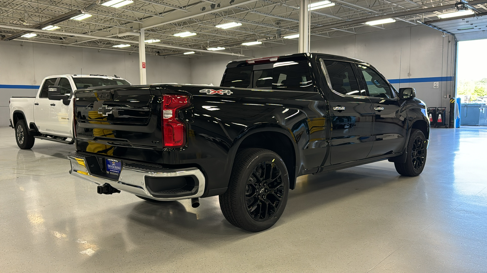 2024 Chevrolet Silverado 1500 LTZ 4