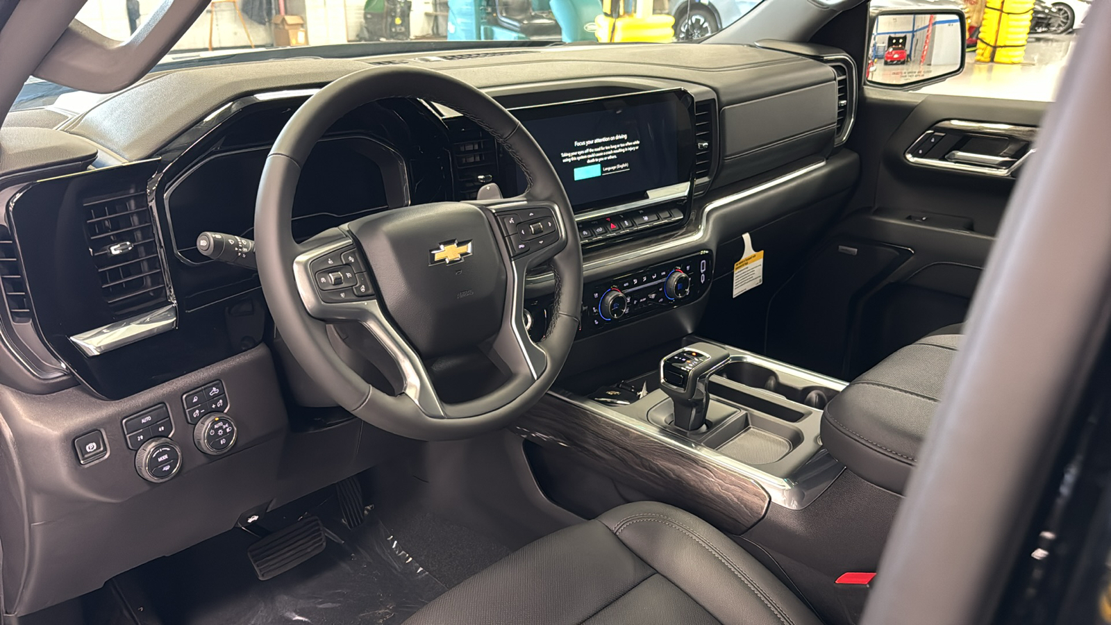 2024 Chevrolet Silverado 1500 LTZ 7