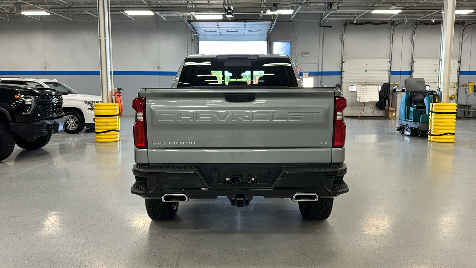 2024 Chevrolet Silverado 1500 LT Trail Boss 5