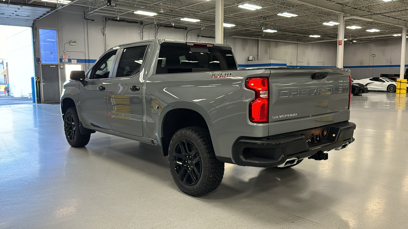 2024 Chevrolet Silverado 1500 LT Trail Boss 7