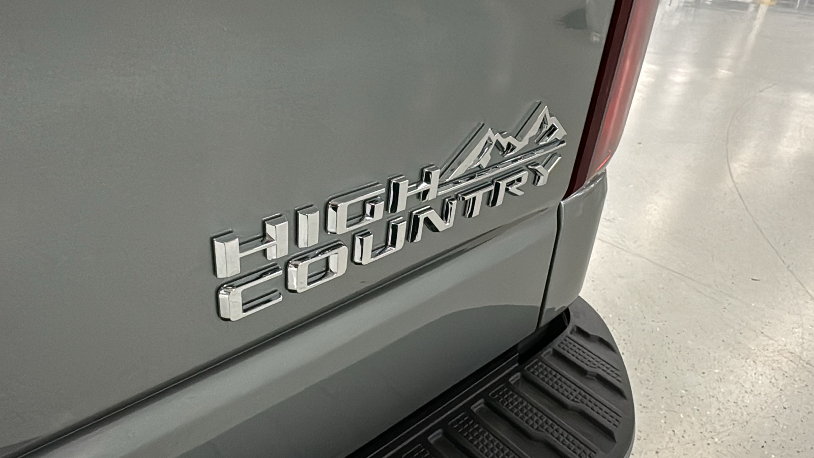 2024 Chevrolet Silverado 1500 High Country 7