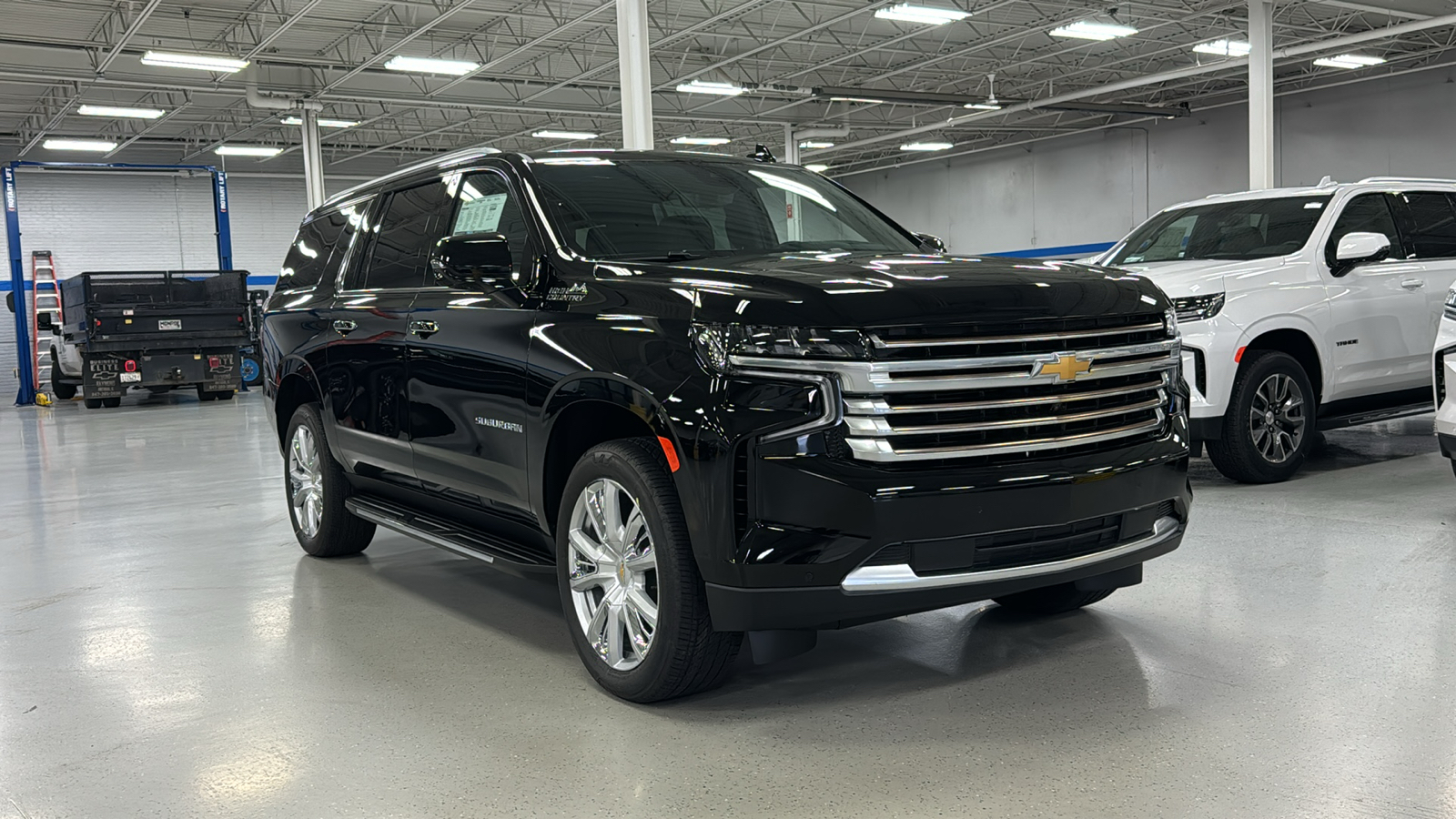 2024 Chevrolet Suburban High Country 1