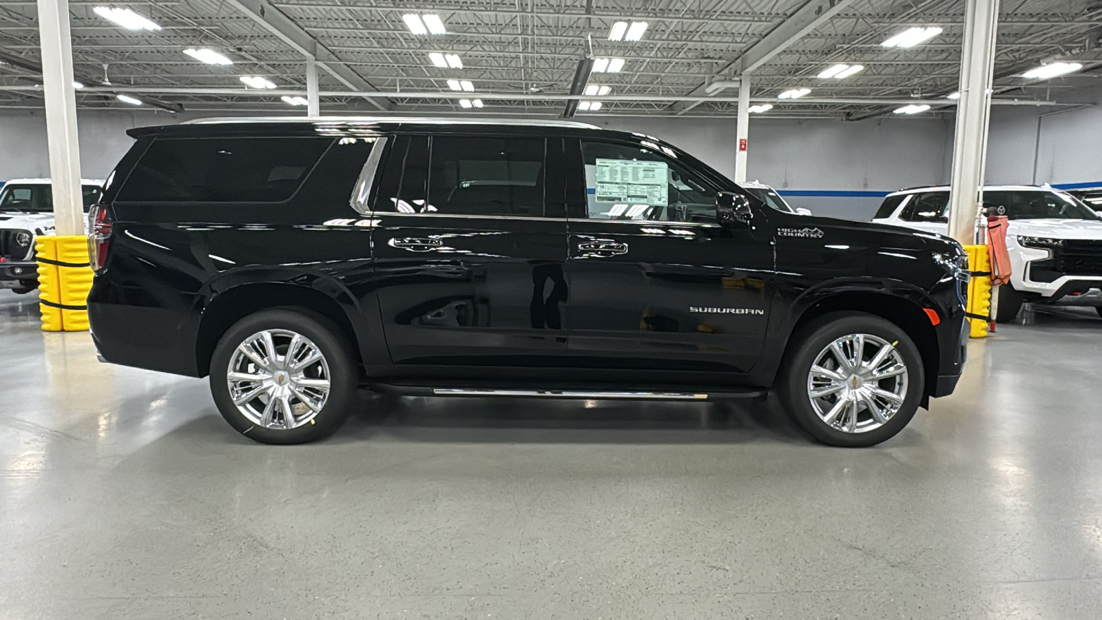 2024 Chevrolet Suburban High Country 3