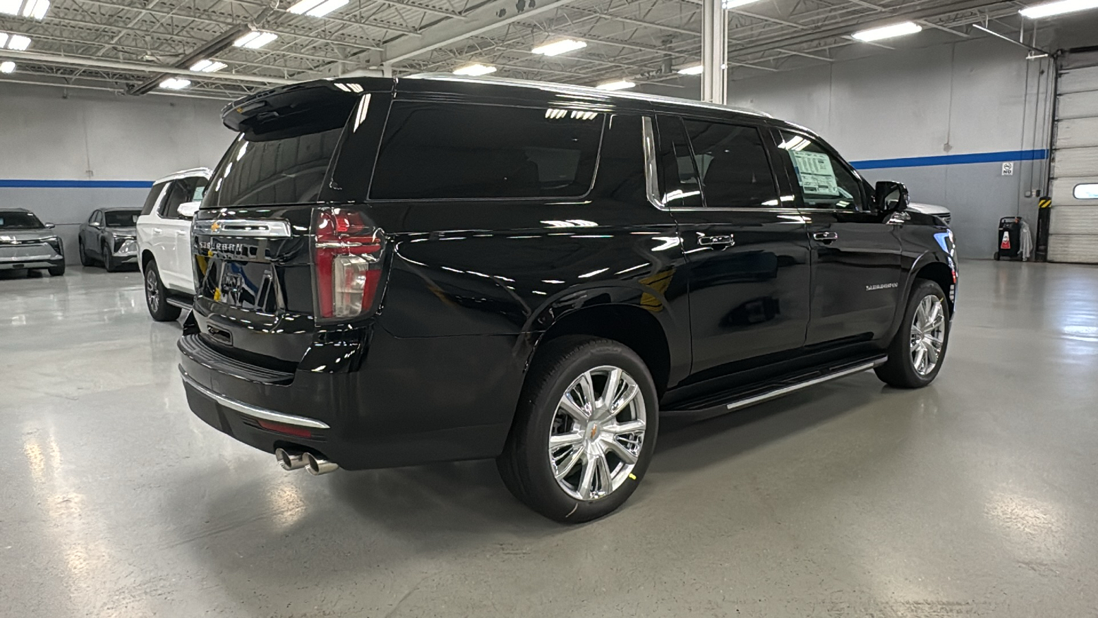 2024 Chevrolet Suburban High Country 4