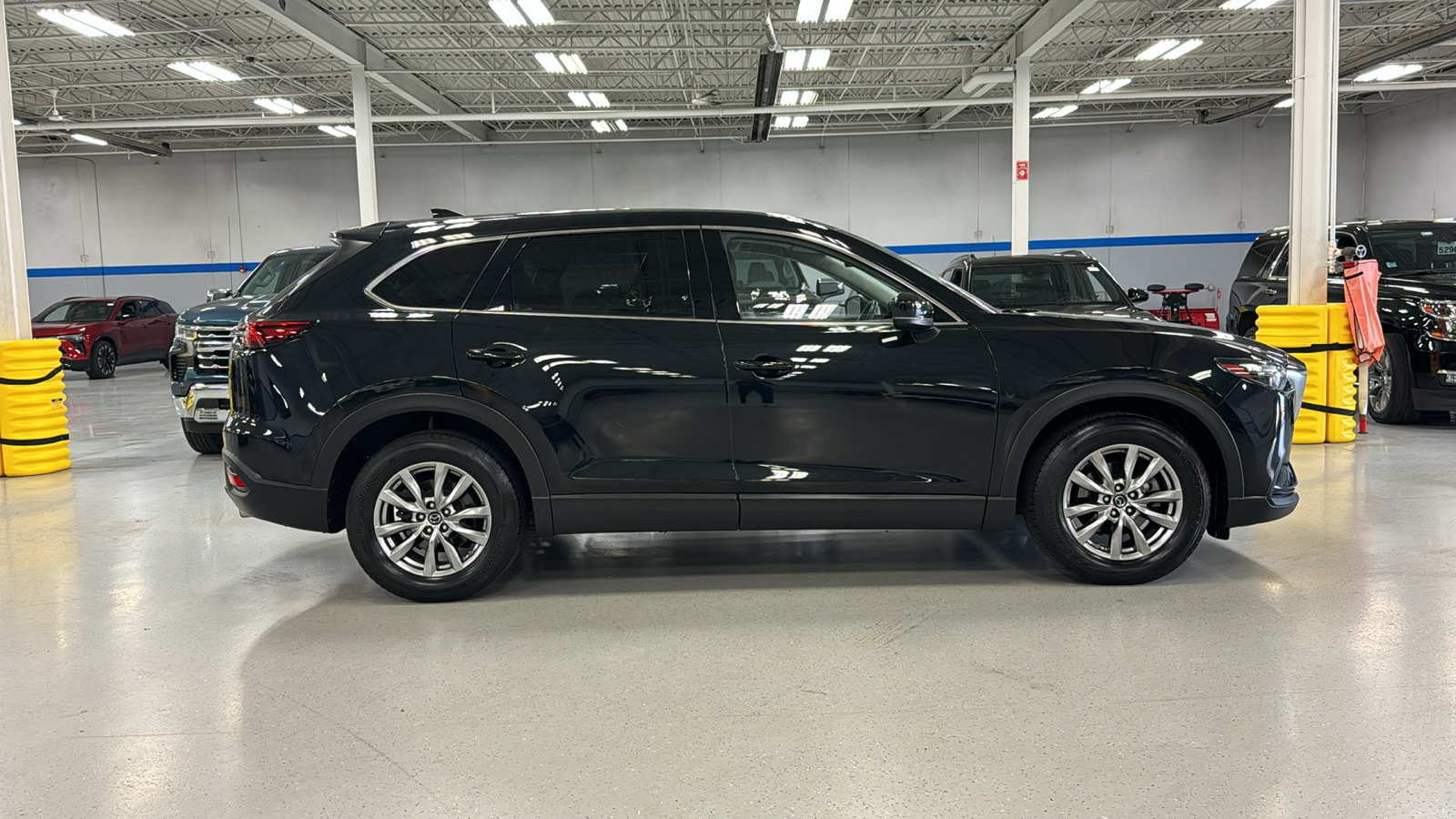 2019 Mazda CX-9 Touring 3