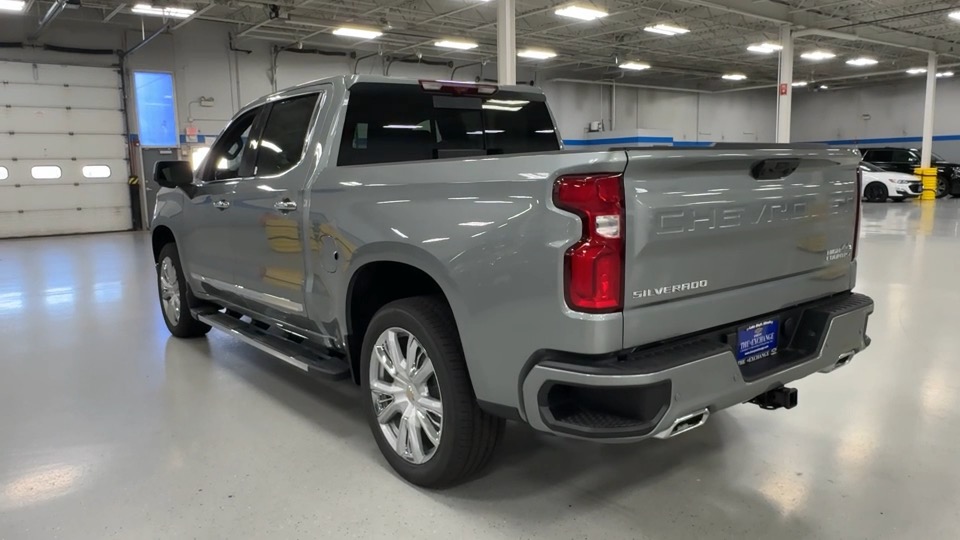 2024 Chevrolet Silverado 1500 High Country 9