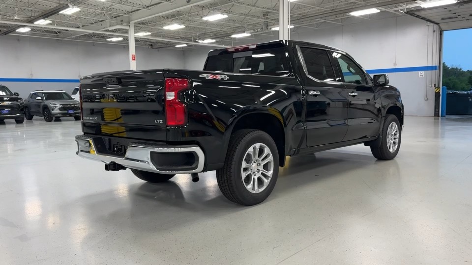 2024 Chevrolet Silverado 1500 LTZ 4