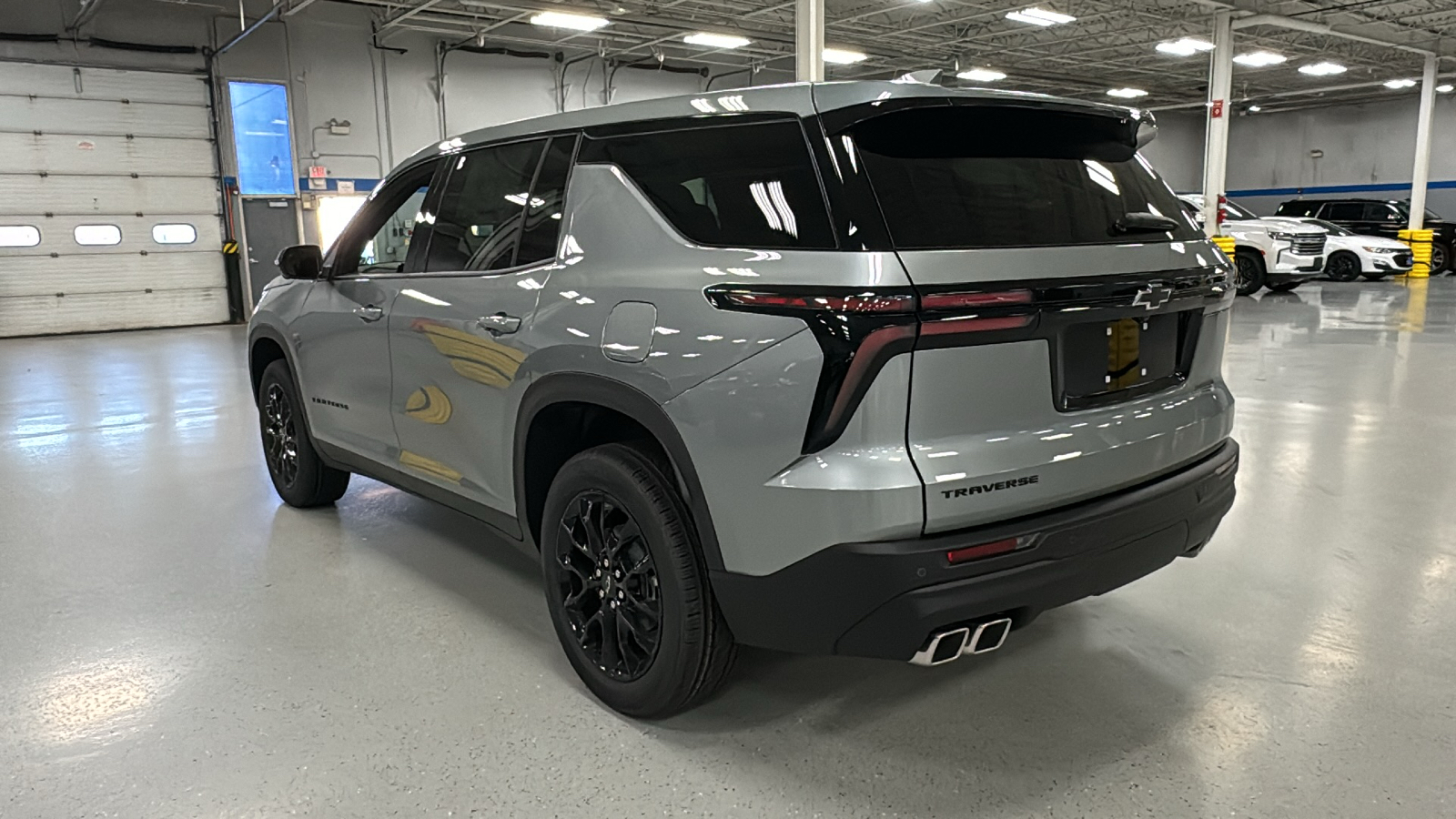 2024 Chevrolet Traverse LS 7