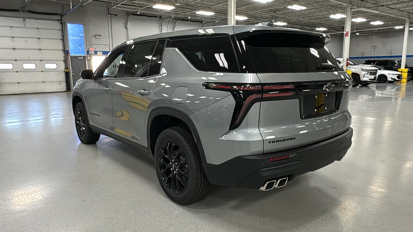 2024 Chevrolet Traverse LS 8