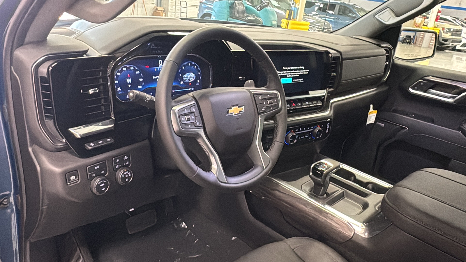 2024 Chevrolet Silverado 1500 LTZ 12