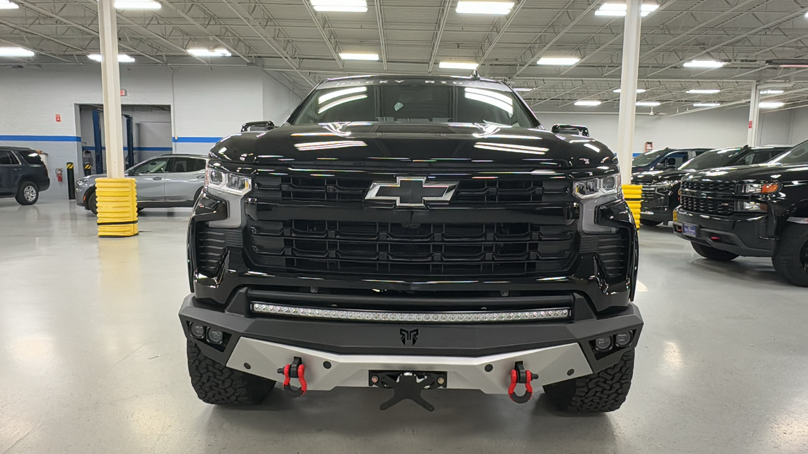 2024 Chevrolet Silverado 1500 RST 32