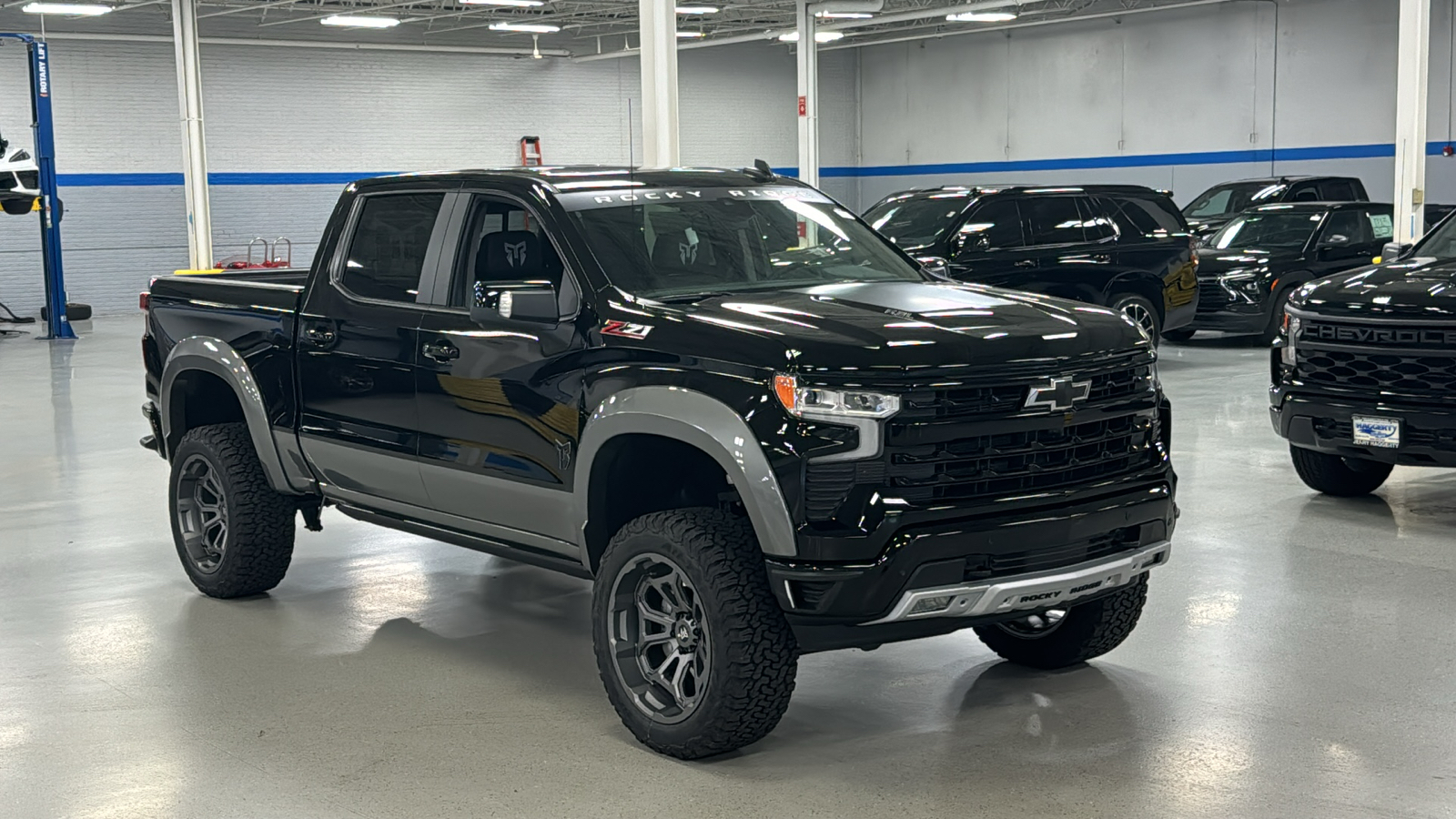 2024 Chevrolet Silverado 1500 RST 2