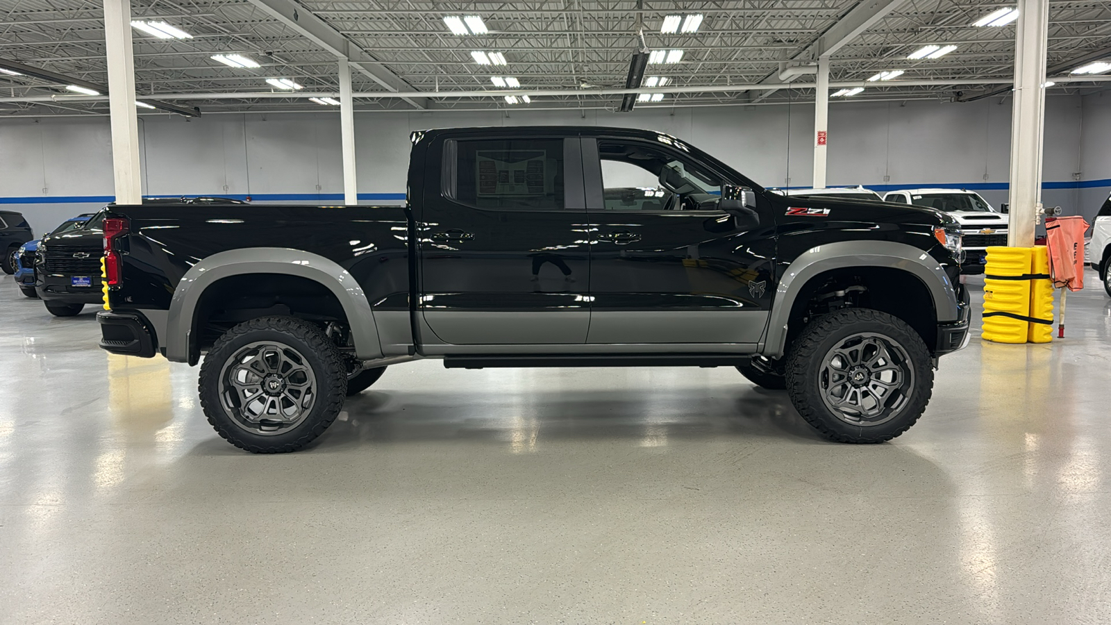 2024 Chevrolet Silverado 1500 RST 3