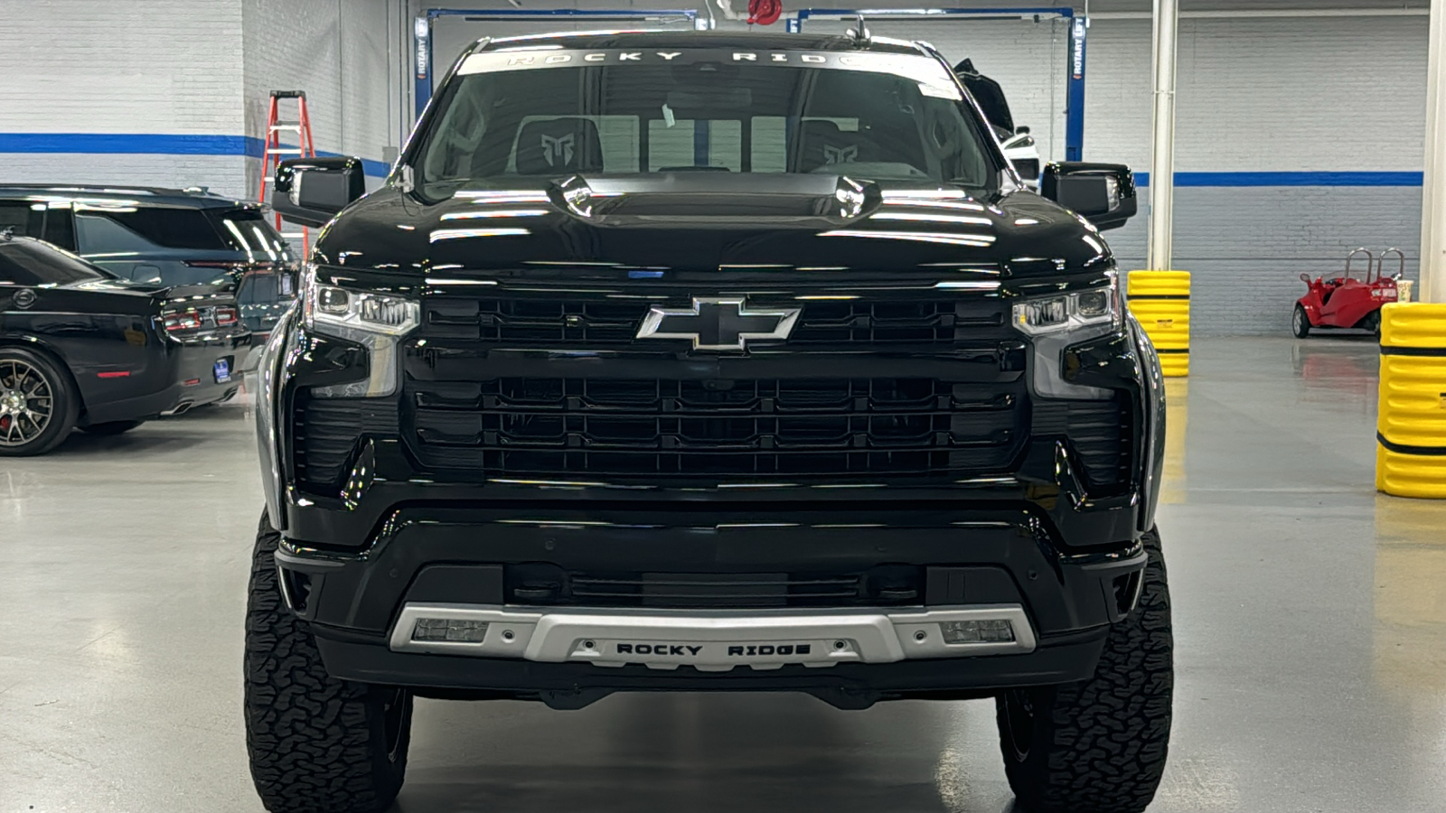 2024 Chevrolet Silverado 1500 RST 25