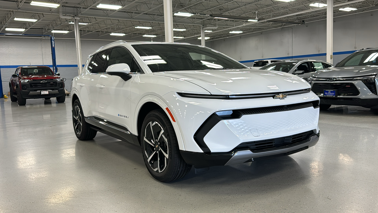 2024 Chevrolet Equinox EV LT 2