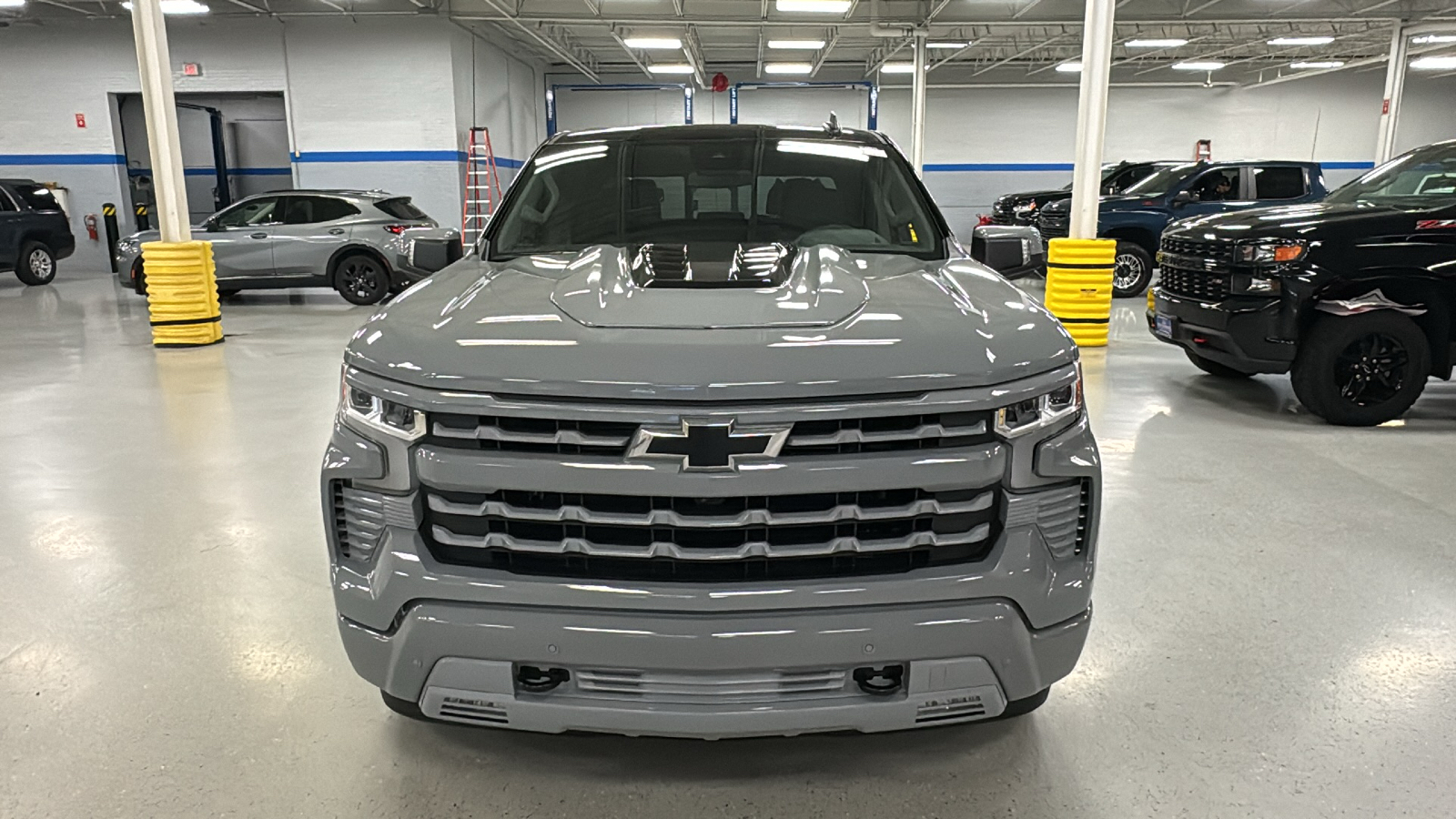 2024 Chevrolet Silverado 1500 RST 27