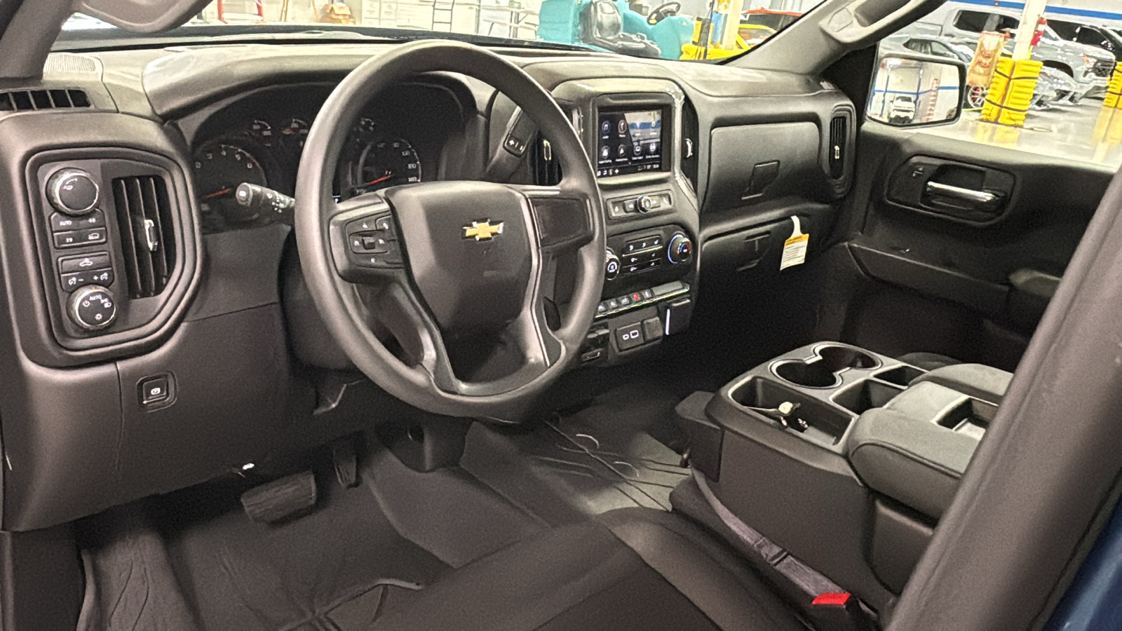 2024 Chevrolet Silverado 1500 Custom 7