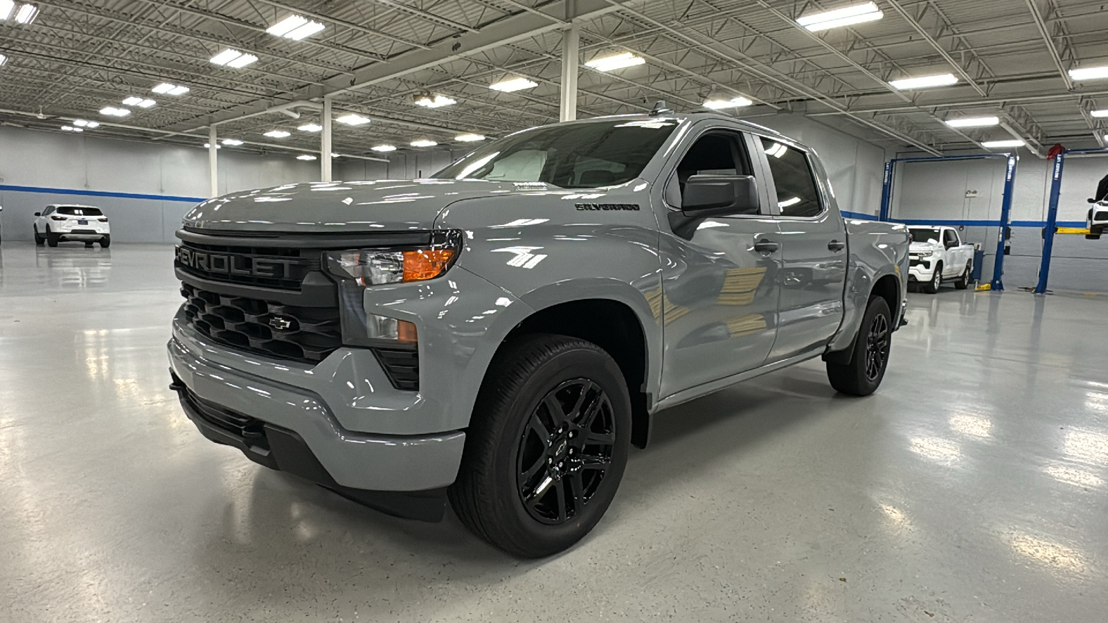 2024 Chevrolet Silverado 1500 Custom 20